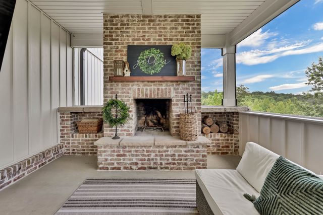 3255 Harris Cir, Palmyra, TN 37142