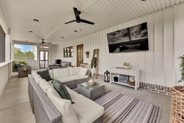 3255 Harris Cir, Palmyra, TN 37142