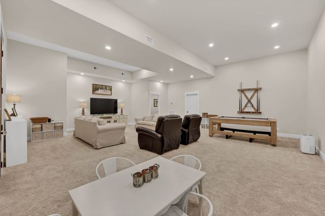 3255 Harris Cir, Palmyra, TN 37142