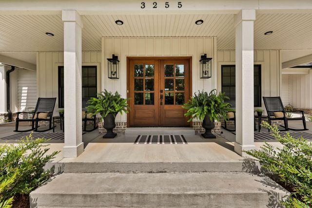 3255 Harris Cir, Palmyra, TN 37142