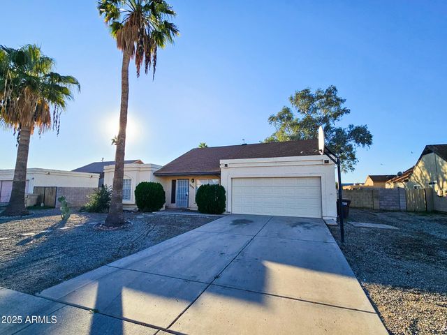 7027 W CHERRY HILLS Drive, Peoria, AZ 85345