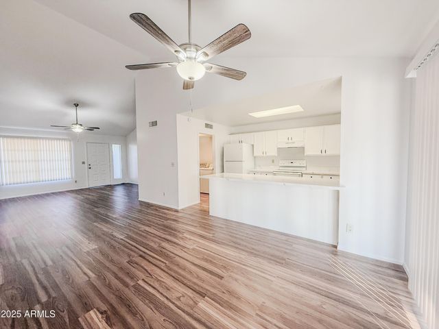 7027 W CHERRY HILLS Drive, Peoria, AZ 85345