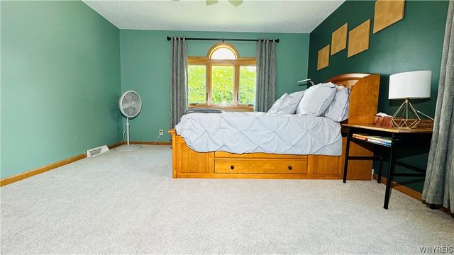5171 Bronson Drive, Lewiston, NY 14092