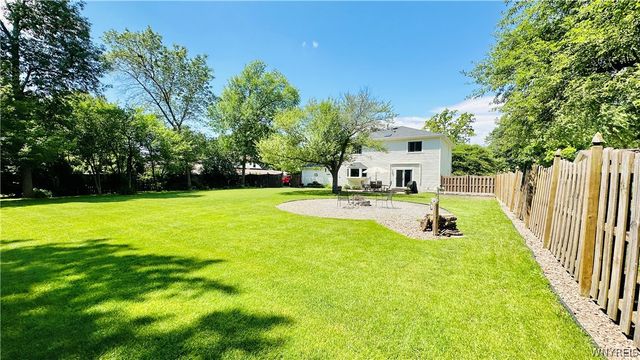 5171 Bronson Drive, Lewiston, NY 14092