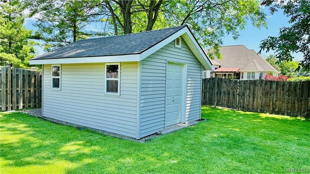 5171 Bronson Drive, Lewiston, NY 14092