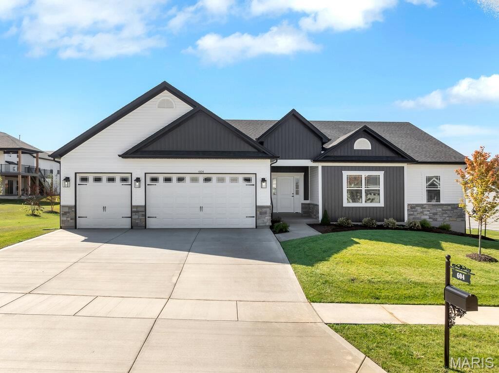 604 Woodway Court, Wentzville, MO 63385