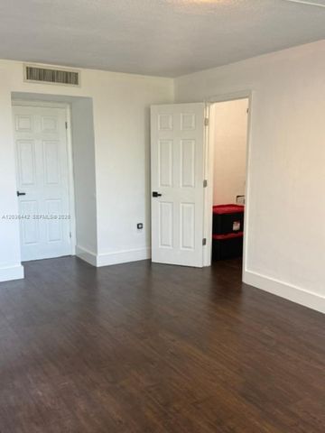 1101 NE 191st St H401, Miami, FL 33179