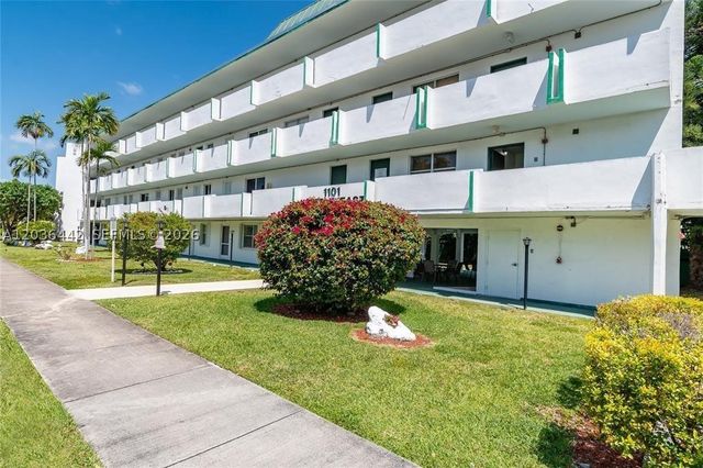 1101 NE 191st St H401, Miami, FL 33179