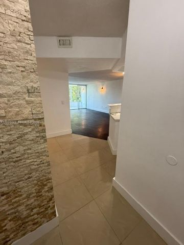 1101 NE 191st St H401, Miami, FL 33179
