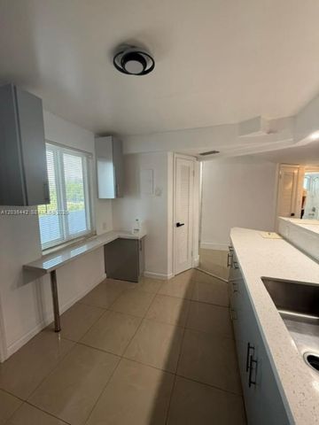 1101 NE 191st St H401, Miami, FL 33179