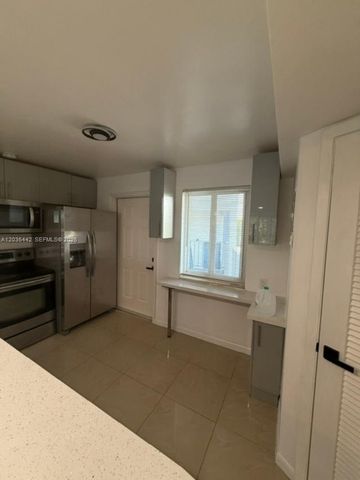1101 NE 191st St H401, Miami, FL 33179