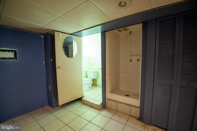 2717 S MARVINE ST, Philadelphia, PA 19148