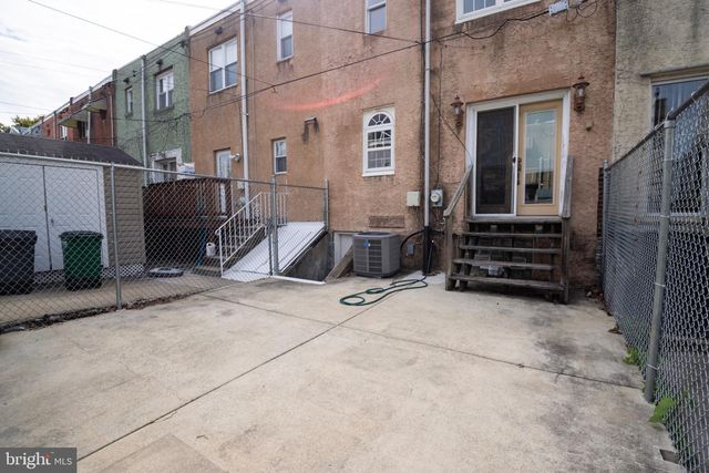 2717 S MARVINE ST, Philadelphia, PA 19148