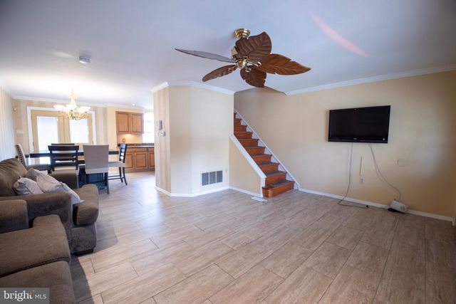 2717 S MARVINE ST, Philadelphia, PA 19148