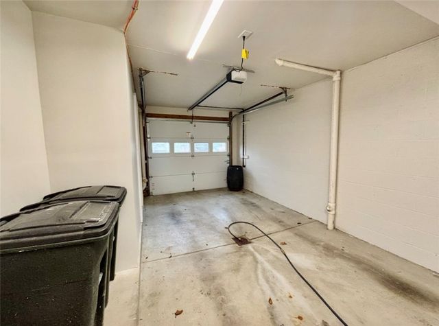 320 Winners Circle, North Strabane, PA 15317