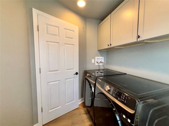 320 Winners Circle, North Strabane, PA 15317