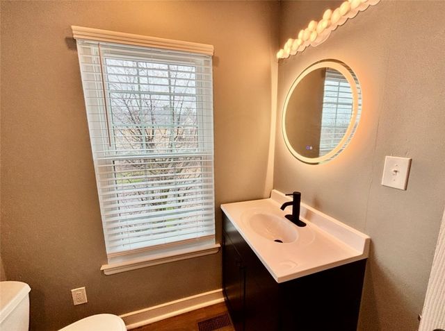 320 Winners Circle, North Strabane, PA 15317