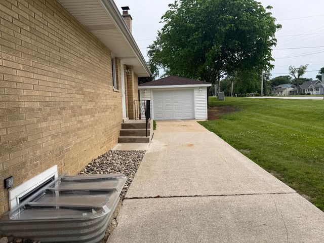 408 Cherry Hill Road, Dyer, IN 46311