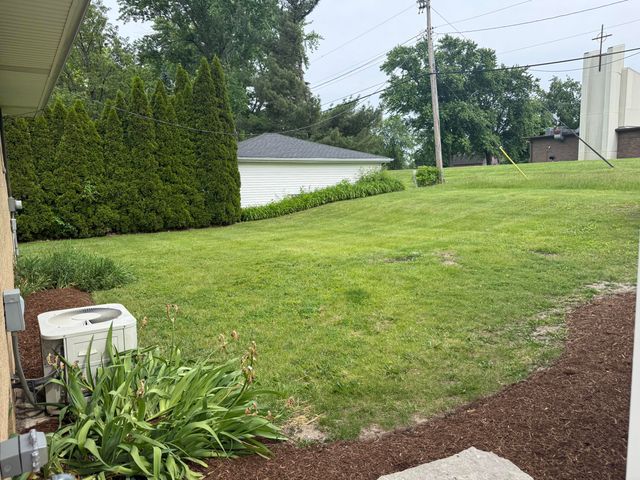 408 Cherry Hill Road, Dyer, IN 46311