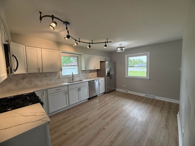 408 Cherry Hill Road, Dyer, IN 46311