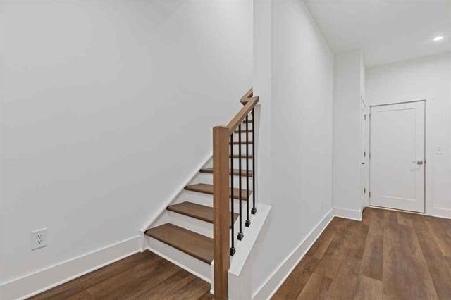 483 Hammons Way, Atlanta, GA 30315