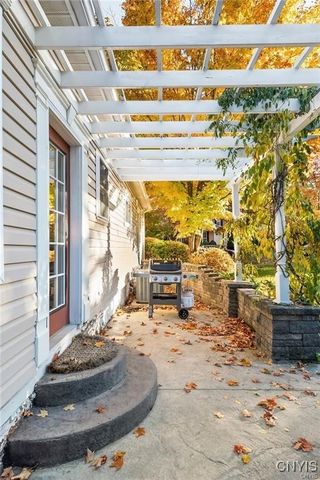44 West Genesee Street, Skaneateles, NY 13152