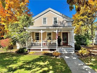 44 West Genesee Street, Skaneateles, NY 13152