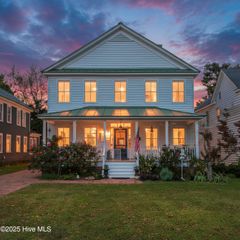 406 Queen Street, New Bern, NC 28560