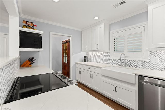204 Hamilton Court, Bermuda Run, NC 27006