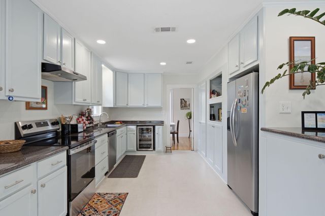 116 N 21st Ave., Hattiesburg, MS 39401