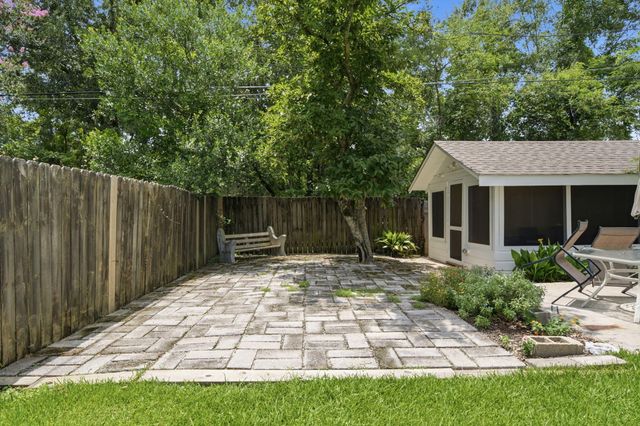 116 N 21st Ave., Hattiesburg, MS 39401