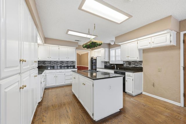 7260 Hudson Cemetery Road, Mansfield, TX 76063