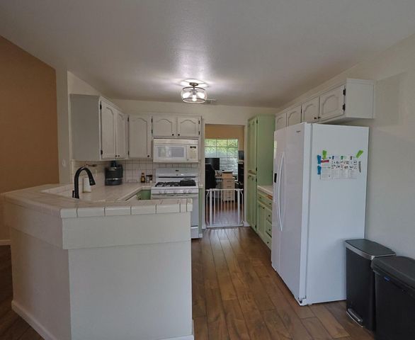 1699 Northfield Dr, Yuba City, CA 95993