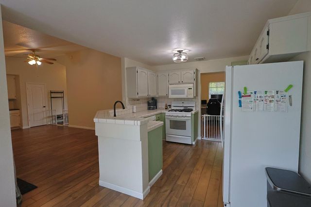 1699 Northfield Dr, Yuba City, CA 95993