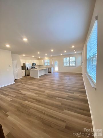 3217 Glenn Hope Way, Matthews, NC 28104