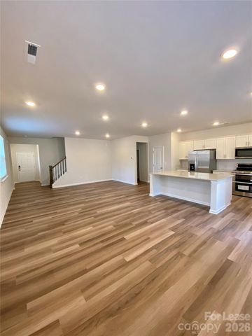 3217 Glenn Hope Way, Matthews, NC 28104