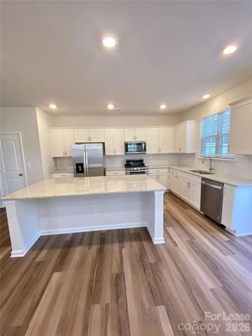 3217 Glenn Hope Way, Matthews, NC 28104