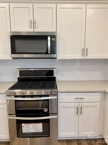 3217 Glenn Hope Way, Matthews, NC 28104