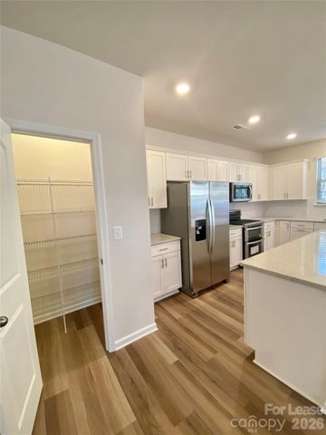 3217 Glenn Hope Way, Matthews, NC 28104