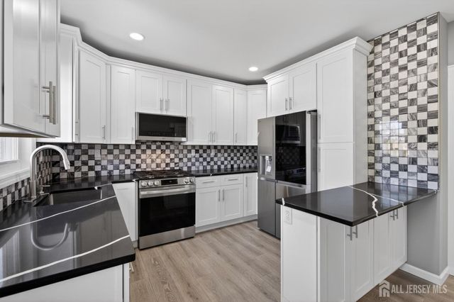 574 Hazel Avenue, Perth Amboy, NJ 08861