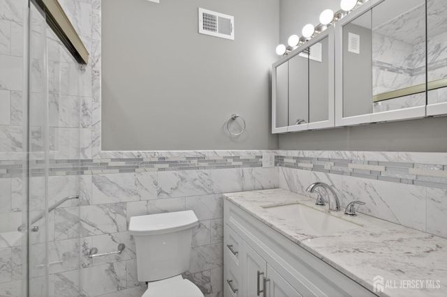 574 Hazel Avenue, Perth Amboy, NJ 08861
