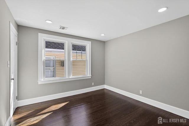 574 Hazel Avenue, Perth Amboy, NJ 08861