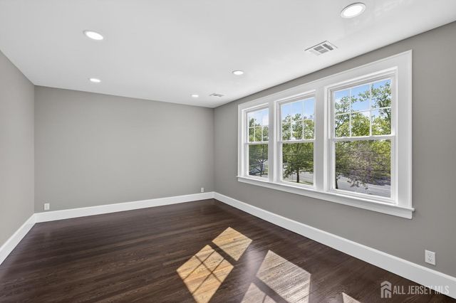 574 Hazel Avenue, Perth Amboy, NJ 08861