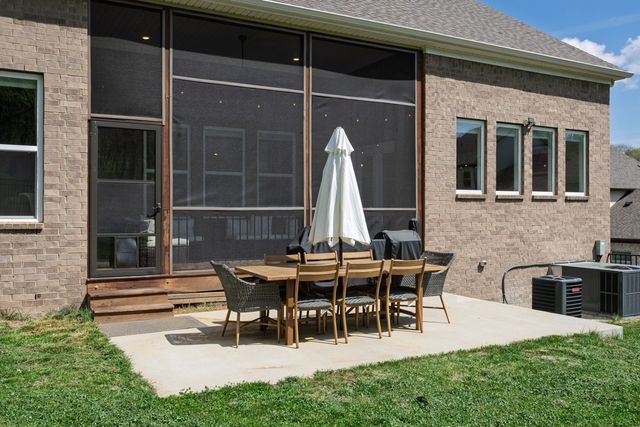 5611 Carney Ln, Franklin, TN 37064