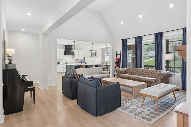 5611 Carney Ln, Franklin, TN 37064