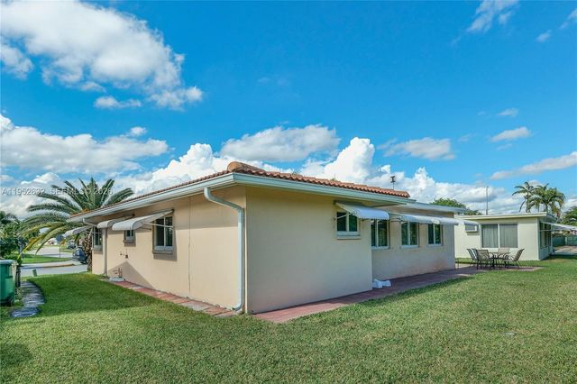 4904 Mainland Dr, Tamarac, FL 33319