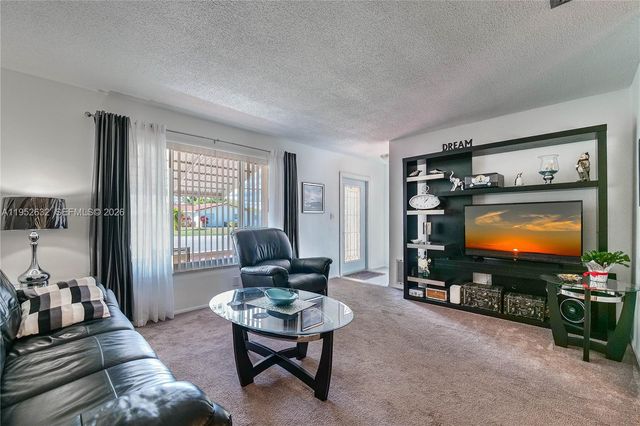 4904 Mainland Dr, Tamarac, FL 33319