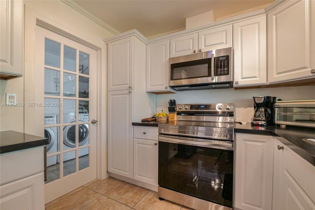 4904 Mainland Dr, Tamarac, FL 33319