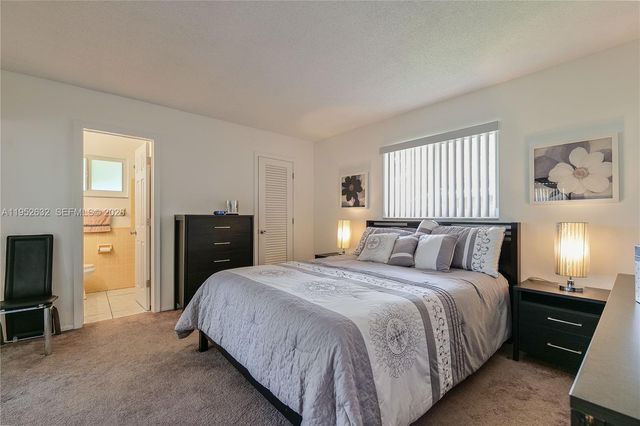 4904 Mainland Dr, Tamarac, FL 33319