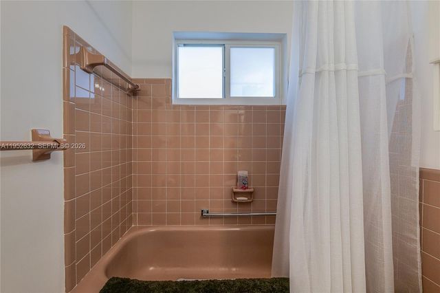 4904 Mainland Dr, Tamarac, FL 33319